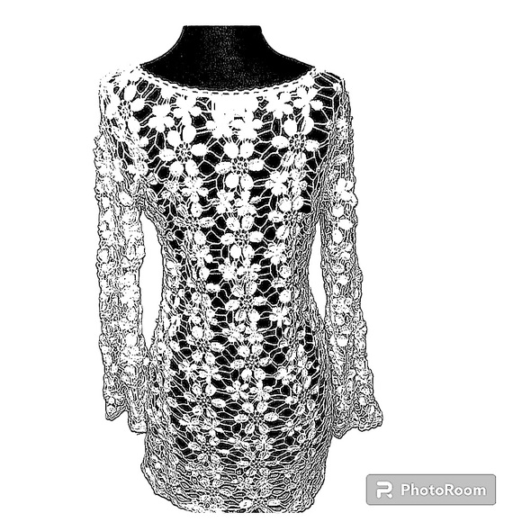 La Hearts Dresses & Skirts - Nwot LA Hearts ivory M swim suit coverup or a dress with a dress shaper under.